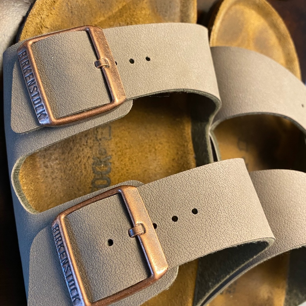 Birkenstock Arizona Slide in Stone size 9-9.5
